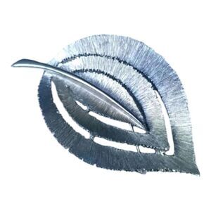 Vintage JJ Silver Leaf Lined Stem Pin Brooch